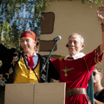 “Un últim abraç al castell: Esteban Sempere i ‘Fillu’ s’acomiaden de l’Ambaixada Contrabandista”